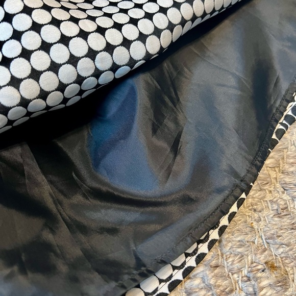 Express Skirt - Black & White with Polka Dots - Picture 2 of 5